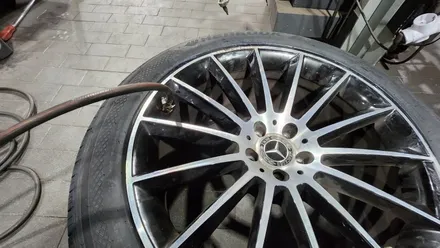 대방동 벤츠 GLE450 (275/45R21, 315/40R21)-긴마일리지와 다양한 노면에서의 안전성과 제동력까지 크게 향상시킨 한국타이어 다이나프로 프리미엄 컴포트 HPX / 서울 구로, 양천, 동작, 관악, 영등포, 부천, 안양