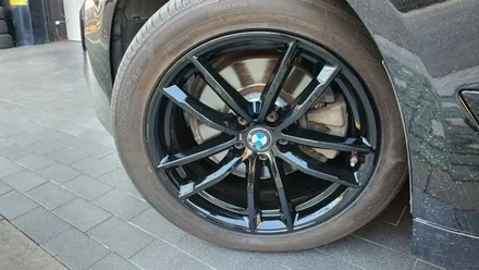 가리봉동 BMW 5시리즈 18인치 휠 블랙유광 (+with 휠브레이크 디스크도색) 작업후기 / 서울 구로, 양천, 동작, 관악, 영등포, 부천, 안양