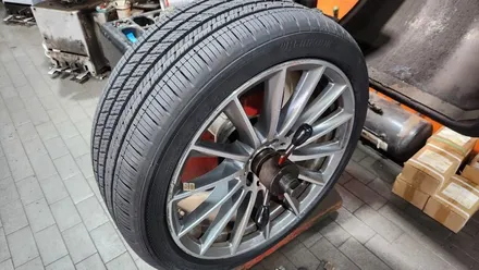 당산동 벤츠 S클래스 500 (255/40ZR20)-사계절내내 탁월한 드라이빙 퍼포먼스를 발휘해주는 한국타이어 슈퍼스포츠 올시즌 벤투스 S1 evo Z AS / 서울 구로, 양천, 동작, 관악, 영등포, 부천, 안양