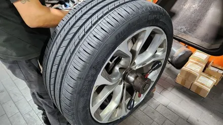 문래동 BMW X6 (275/40R20)-승차감, 핸들링, 정숙성까지 뛰어난 SUV전용 올웨더타이어, 한국타이어 다이나프로 프리미엄 컴포트 HPX / 서울 구로, 양천, 동작, 관악, 영등포, 부천, 안양