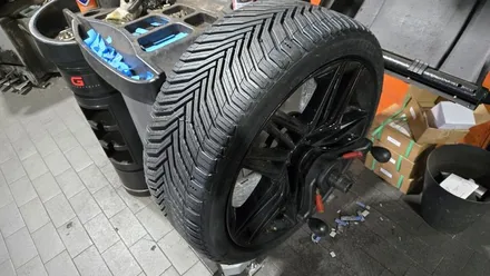 온수동 기아 스팅어 (225/40R19, 255/35R19)-전천후 모든 기후조건에서 주행안정성을 향상시켜주는 고성능 올웨더타이어 미쉐린 크로스 클라이밋2 / 서울 구로, 양천, 동작, 관악, 영등포, 부천, 안양