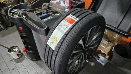고척동 그랜저HG300 (245/45ZR18)-고성능세단을 위한 신개념 사계절용타이어, 한국타이어 슈퍼컴포트 벤투스 에어S / 서울 구로, 양천, 동작, 관악, 영등포, 부천, 안양