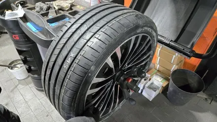 가산동 벤츠 S580 (255/40R20)-고속주행 안정성, 승차감, 정숙성까지 완벽하게 잘갖춘 고성능 피렐리 순정타이어 피제로 pz4 (MO-S) PNCS / 서울 구로, 양천, 동작, 관악, 영등포, 부천, 안양