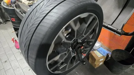 철산동 BMW X7 xDrive40i (275/40R22, 315/35R22)–큰 차체와 높은 출력에서도 안정적인 퍼포먼스를 자랑하는 한국타이어 윈터 아이셉트 프리미엄 에보3 X / 서울 구로, 양천, 동작, 관악, 영등포, 부천, 안양