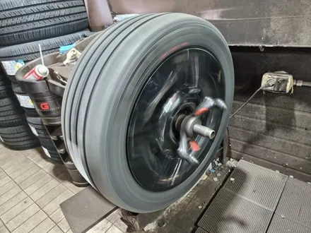 독산동 기아 EV9 (285/45R21)-안전성과 내구성이 뛰어나 전기차에도 특화된 고성능 투어링 사계절타이어 미쉐린 프라이머시 투어 AS / 서울 구로, 양천, 동작, 관악, 영등포, 부천, 안양