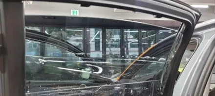 BMW 5S 썬팅 재시공 브이쿨 kEV 비반사 재이나인모터스 / 서울 성북구 안암동5가