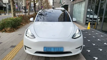 난이도 높은 테슬라 모델 Y 중랑구썬팅. / 서울 성북구 안암동5가
