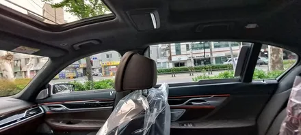 BMW 7S 브이쿨 골드패키지, V-KOOL VK 30% 10% 농도 시공! / 서울 성북구 안암동5가