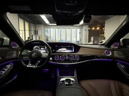 벤츠 S클래스 W222 S63AMG 송풍구 1.2열 앰비언트 , 4D부메스터 / 성남시 수정구 고등동