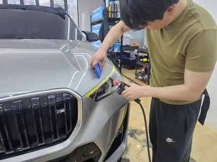 BMW X1 35i 프론트 패키지 PPF오닉쉴드 옵티컬 블랙 그릴랩핑 제트존 / 부천시 소사구 송내동
