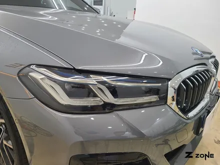 BMW  G30 530e /5시리즈/미러카본랩핑/가니쉬랩핑/라이트필름 소프트 블랙(PPF)/윈도우몰딩/크롬죽이기/카본그릴교체/제트존 / 부천, 광명, 부평