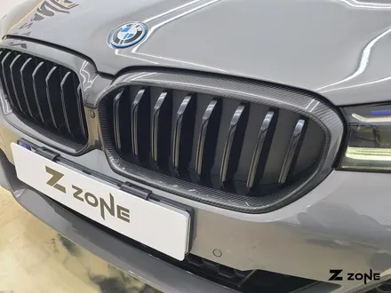 BMW  G30 530e /5시리즈/미러카본랩핑/가니쉬랩핑/라이트필름 소프트 블랙(PPF)/윈도우몰딩/크롬죽이기/카본그릴교체/제트존 / 부천, 광명, 부평