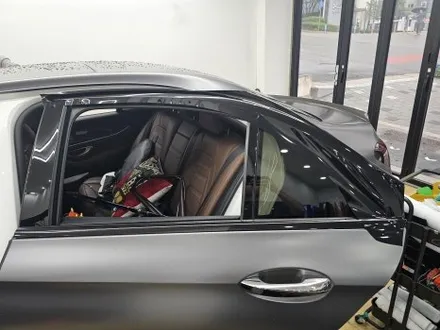 E63 AMG 크롬죽이기 크롬딜리트 3M 고광택 블랙유광 제트존 부천 인천 서울 / 부천시 소사구 송내동