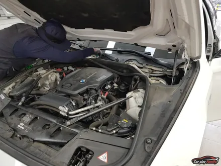 (수원전면유리교체)BMW520d 돌 맞은전면유리 교체및칼트윈RX썬팅시공