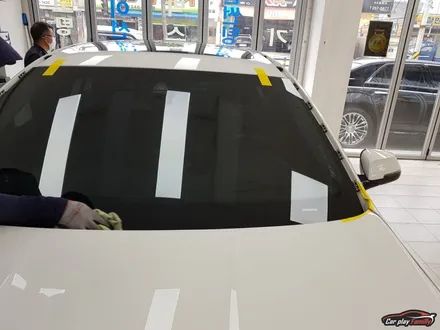 (수원전면유리교체)BMW520d 돌 맞은전면유리 교체및칼트윈RX썬팅시공
