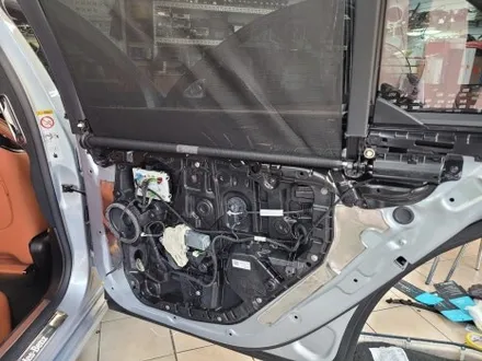 [티엘오토모빌] W223 S580 S클래스 롱바디 액티브 엠비언트 + 4D부메스터 전동 트위터 튜닝