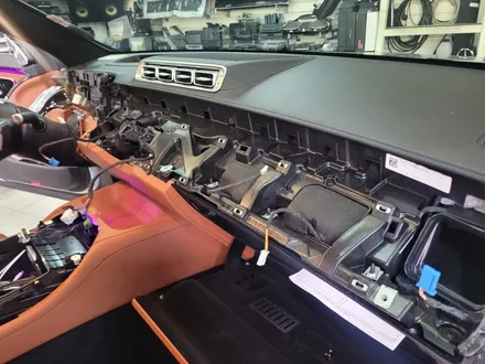 [티엘오토모빌] W223 S580 S클래스 롱바디 액티브 엠비언트 + 4D부메스터 전동 트위터 튜닝