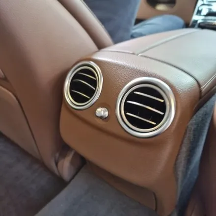 [티엘오토모빌] 벤츠 W213 E클래스 E300 4matic 1,2열 송풍구 엠비언트 + 3D 부메스터 전동트위터 작업