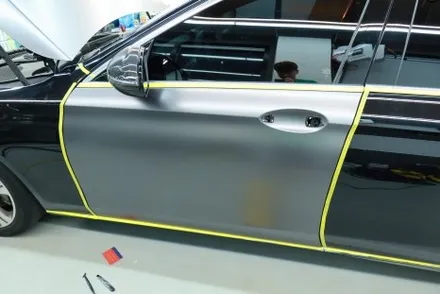 벤츠 E300 사틴다크그레이 전체랩핑 / 김포시 고양리