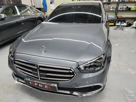 부산 썬팅 전문점 벤츠 E 350 4M EX 레이노 F65 필름 풀 시공