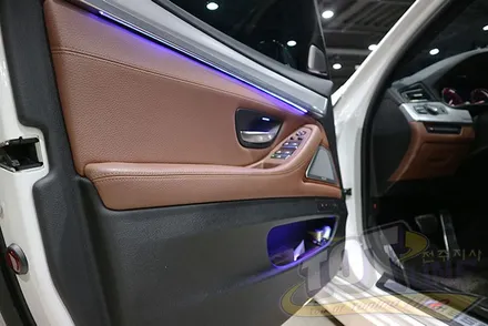 전주 티오티라인 에서 BMW 5시리즈 가변엠비언트 순정형 1:1 교체작업 / 전주시 덕진구