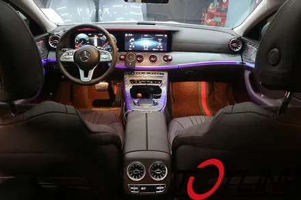 벤츠송풍구엠비언트 CLS450(C257) 21년형 리어송풍구엠비언트 와 리어스플리터 / 전주시 덕진구