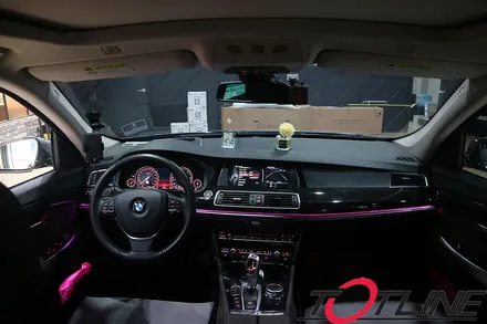 전주 튜닝샵 BMW 엠비언트 5GT 가변엠비언트 적용으로 RGB컬러 흉내내기 티오티라인 에서 하자 / 전주시 덕진구