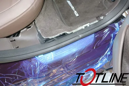 전주에서 보조배터리 벤츠에 가장 장착을 잘하는곳은? 티오티라인 에서 신형CLS400D 아이나비블랙박스와 함께 시공 / 전주시 덕진구