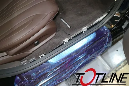 전주에서 보조배터리 벤츠에 가장 장착을 잘하는곳은? 티오티라인 에서 신형CLS400D 아이나비블랙박스와 함께 시공 / 전주시 덕진구