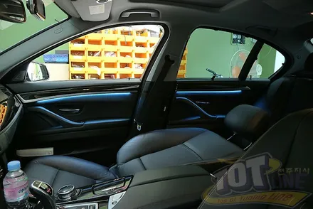 수입차전문점 티오티라인에서 BMW 5시리즈 무드등 엠비언트라이트 시공 / 전주시 덕진구