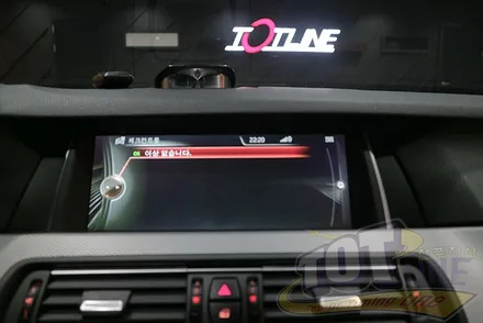 전주 티오티라인 에서 BMW 5시리즈 가변엠비언트 순정형 1:1 교체작업 / 전주시 덕진구