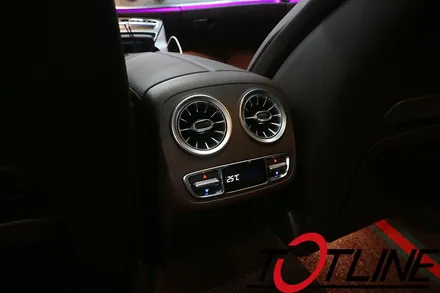 벤츠송풍구엠비언트 CLS450(C257) 21년형 리어송풍구엠비언트 와 리어스플리터 / 전주시 덕진구