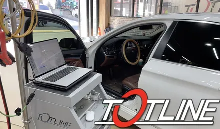 BMW 5시리즈(F10) 순정 앰비언트 광량업과함께 BMW 코딩으로 색상 추가 / 전주시 덕진구