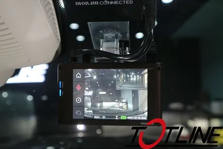 전주에서 보조배터리 벤츠에 가장 장착을 잘하는곳은? 티오티라인 에서 신형CLS400D 아이나비블랙박스와 함께 시공 / 전주시 덕진구