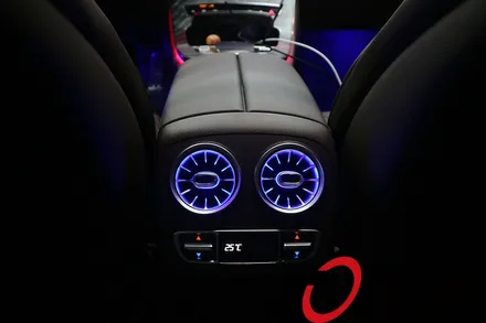 벤츠송풍구엠비언트 CLS450(C257) 21년형 리어송풍구엠비언트 와 리어스플리터 / 전주시 덕진구