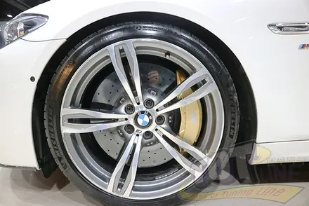 전주 티오티라인 에서 BMW 5시리즈 가변엠비언트 순정형 1:1 교체작업 / 전주시 덕진구