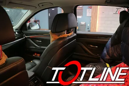 5시리즈(F10) 순정엠비언트 어두웠던 밝기를 엄청난 밝기로 BMW 엠비언트 광량업 / 전주시 덕진구