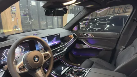 바우어 앤 윌킨스 전주 BMW LCI X7(G07) 40i 회오리 트위터 앰비언트 티오티라인에서 깔끔한 시공 / 전주시 덕진구