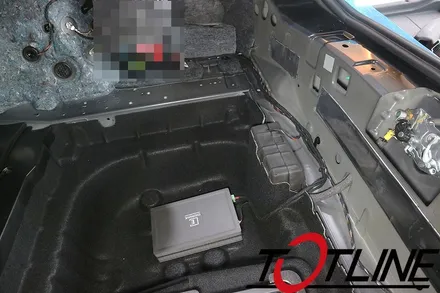 전주에서 보조배터리 벤츠에 가장 장착을 잘하는곳은? 티오티라인 에서 신형CLS400D 아이나비블랙박스와 함께 시공 / 전주시 덕진구