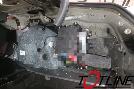 전주에서 보조배터리 벤츠에 가장 장착을 잘하는곳은? 티오티라인 에서 신형CLS400D 아이나비블랙박스와 함께 시공 / 전주시 덕진구