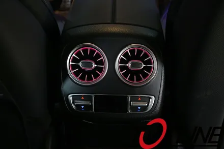 벤츠리어송풍구엠비언트 벤츠작업은 티오티라인 ! CLS400D 에 엠비언트 시공 / 전주시 덕진구