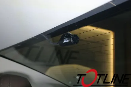 전주에서 보조배터리 벤츠에 가장 장착을 잘하는곳은? 티오티라인 에서 신형CLS400D 아이나비블랙박스와 함께 시공 / 전주시 덕진구