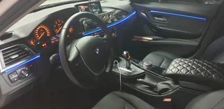 목천엠비언트,BMW320D,RGB광섬유엠비언트,천안,아산,평택,청주,대전,세종,자동차튜닝,엠비언트무드등,튜닝,천안파이버테리어,실내무드등 / 천안 서북구