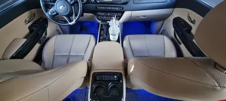 올뉴카니발이 어둡다면 전좌석풋등을 달면되지~!!! / 천안 서북구