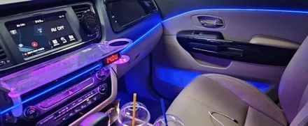 올뉴카니발 실내 엠비언트라이트 는 에이비클 천안지사에서 책임 지겠습니다!!! / 천안 서북구