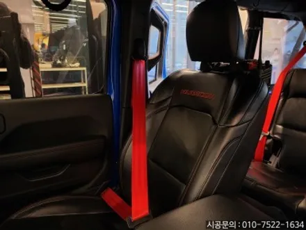 [지프 랭글러 루비콘] 전좌석 컬러안전벨트 레드색상 교환으로 감성 업그레이드 / 인천 서구, 부평, 부천