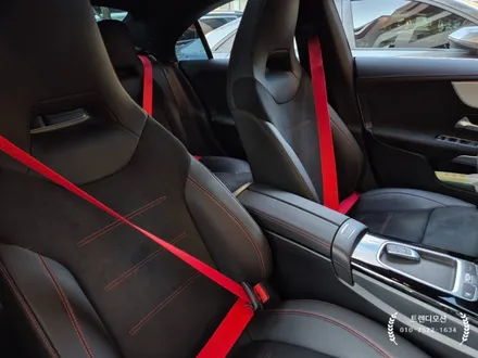 벤츠 CLA 250 전좌석 레드 색상의 컬러안전벨트 / 인천 서구 가정동