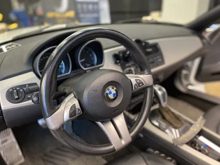 [BMW Z4 로드스터] 인천 자동차인테리어/실내튜닝/실내커스텀/실내트림도색/실내도색/핸들도색/핸들튜닝/에어백도색/핸들커스텀, 완벽한 레드컬러로 톡톡튀는 인테리어로 재탄생~ / 인천 서구, 부평, 부천