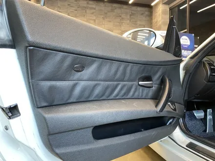 [BMW Z4 로드스터] 인천 자동차인테리어/실내튜닝/실내커스텀/실내트림도색/실내도색/핸들도색/핸들튜닝/에어백도색/핸들커스텀, 완벽한 레드컬러로 톡톡튀는 인테리어로 재탄생~ / 인천 서구, 부평, 부천