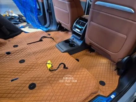 BMW X7 실내 바닥매트, 자동차 인테리어 모빌하임으로! / 인천 서구 가정동